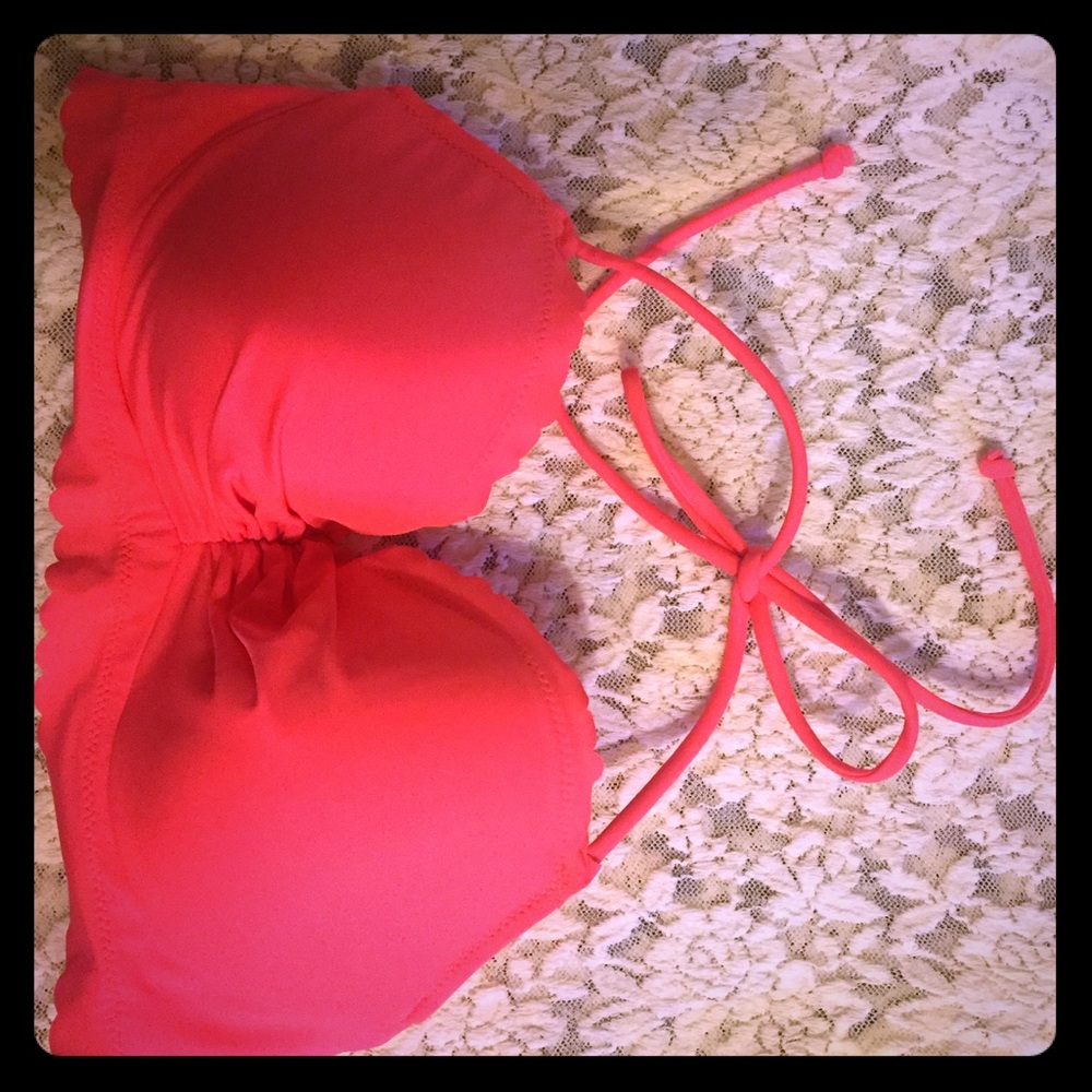 Beautiful Coral VS Bikini Top